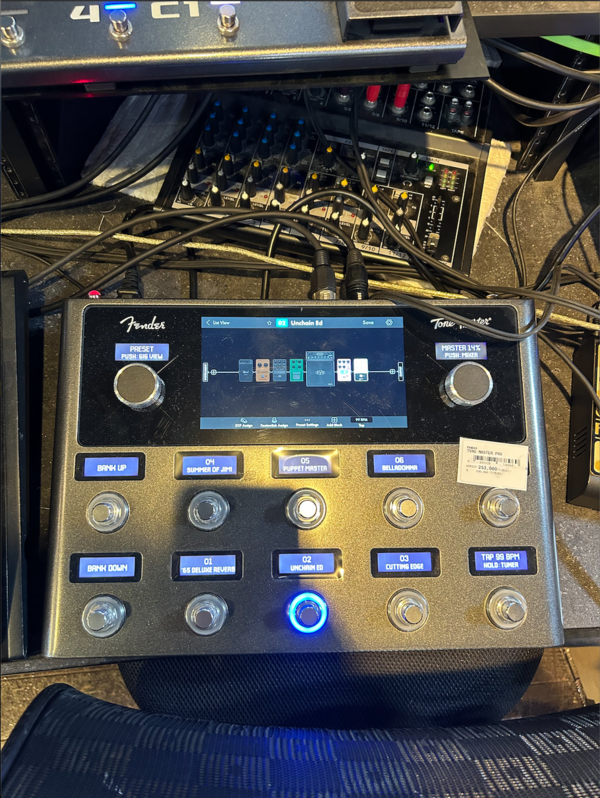 ゴールデンウィーク渋谷の楽器屋にFender Tone Master Proの凄さに