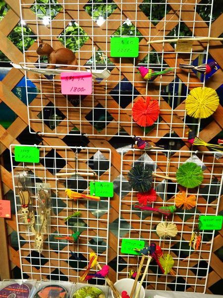 民芸品も面白い 二代目 ベレンだよ 本日グランド オープン 新 南米黄金街道