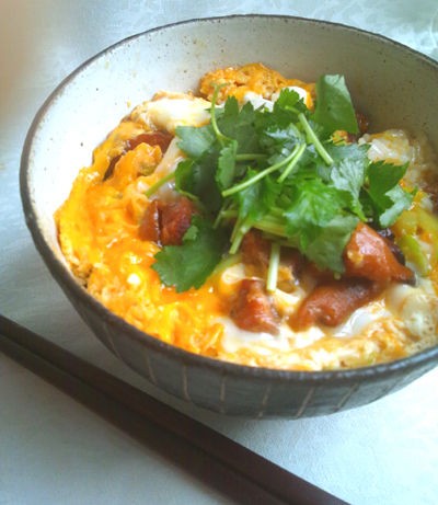 コンビニの缶詰で作る親子丼 料理研究家がこっそり伝授 手間をかけない男を掴むレシピ術