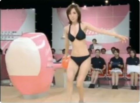 水着美女がボウリングをする秀逸なエステのcm ムービー あめじゃむ 水着美女がボウリングをする秀逸なエステのcm ムービー あめじゃむ