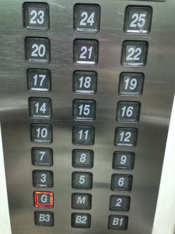 エレベーターの不吉な数字 各国ごとで異なる アメリのブログ