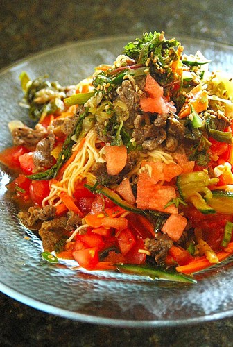 夏野菜たっぷり韓国風ピリ辛麺 アメリカごはん2 田舎町での素敵な生活