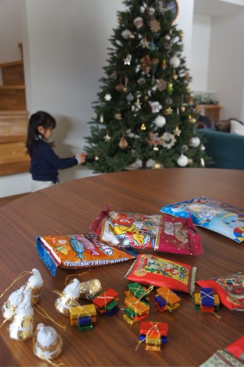 クリスマスツリーのオーナメント : くらしのまとめ