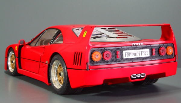 ポケール 1/8 Ferrari F40 サルベージ : あっとｔｋｍ