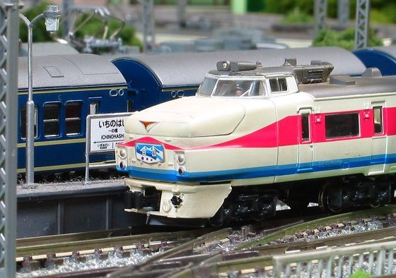Bトレ 489系　白山色 Bトレイン 489系ボンネット・白山色 : あっとtkm