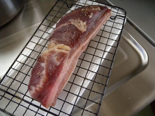 豚バラ イージースモーカーで作る簡単燻製 台所お手軽燻製