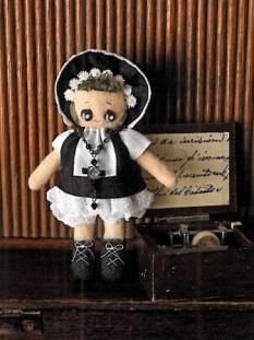 羊毛フェルトの「レトロなフェルトの文化人形」がすてきにハンドメイド