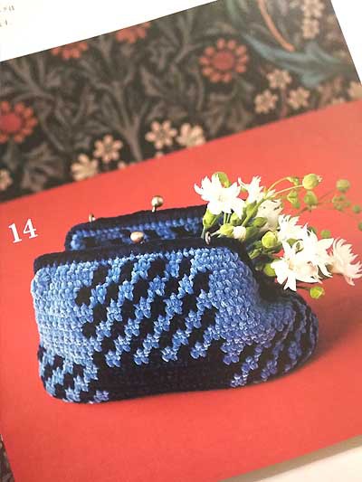 朝日新聞出版発刊「ルナモールで編む かぎ針編みのおしゃれバッグ