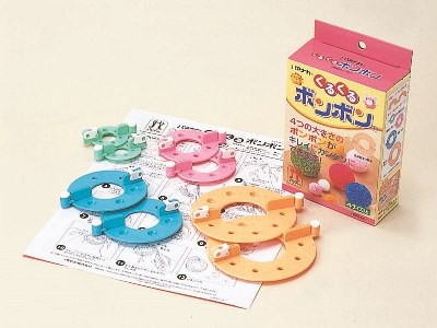 冬を楽しむかわいい小物で今年いっぱい手作りを満喫 アイアムオリーブ12月号 小物編 ハマナカが運営する 手編みと手芸の情報サイト あむゆーず のぶろぐ