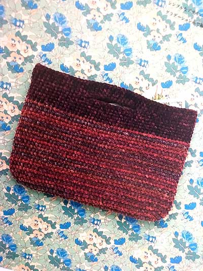 朝日新聞出版発刊「ルナモールで編む かぎ針編みのおしゃれバッグ