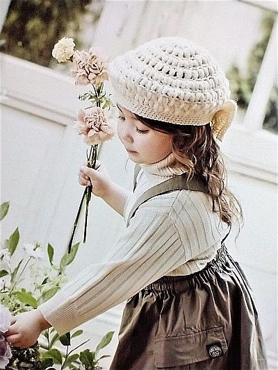日本ヴォーグ社発刊「かわいいかぎ針編み 子供のあったかニット帽