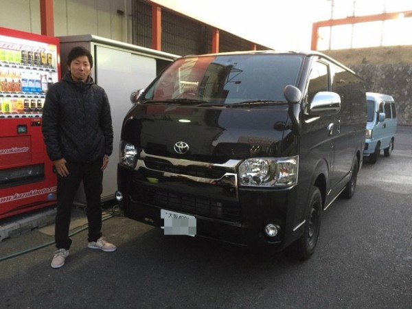 個性あふれるハイエース プリウスも 静岡納車もーー カズキオートスタッフブログ