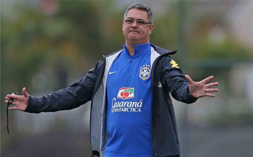 Jリーグとブラジル リオ五輪優勝のブラジル人監督 Jリーグのクラブ監督就任を熱望 中国 中東からのオファーは保留 日本に良い印象 Jとfの歩き方