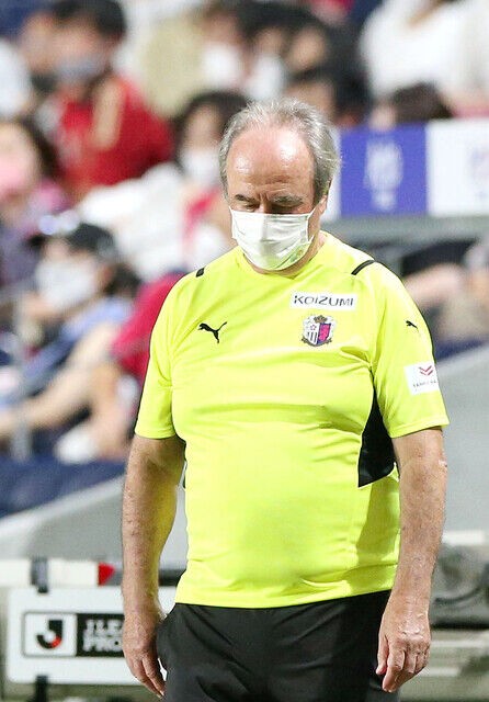 セレッソ大阪 クルピ監督 私の存在が問題なのかも クラブと話をしたい 直近17戦2勝 Jとfの歩き方