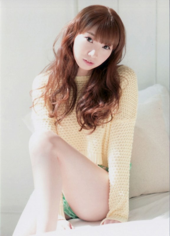 井上麻里奈 声優の生足がエロい ひまっこちゃんねる