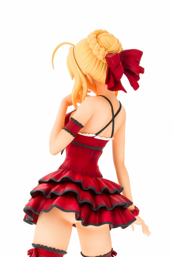 ガレージキット】セイバー 深紅の現代衣装ver.（あらくま様製作