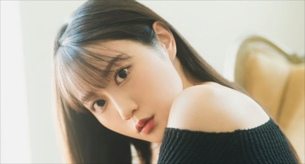 声優の小倉唯 水着写真集の発売を発表 Yui Colore にファン歓喜 先行カット画像 過去の作品一覧まとめ もきゅ速 W 人 ェ