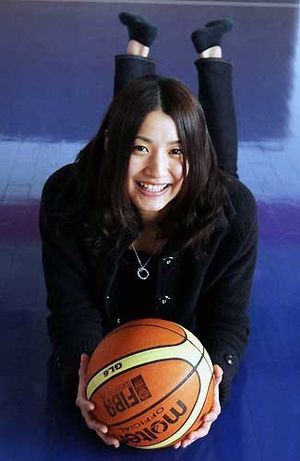 目の保養 日本の美人アスリート 2 女子バスケットボール選手 藤吉佐緒里 スポーツの気になること調べました