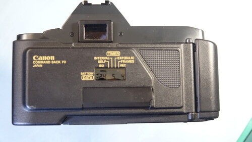 フイルム時代、私が使用した最後のマニュアルカメラ。キャノンT-70