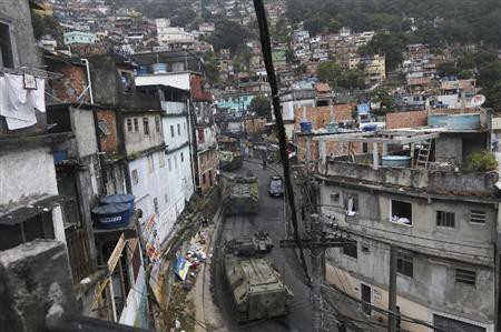 ブラジル リオ 中南米最大スラムを制圧 治安改善アピール ブラジルニュース Aperto De Mao