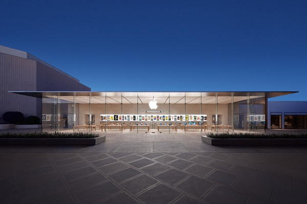 9 7 Apple 13年9月7日 土 に米カリフォルニア州パロアルト Apple Store Stanford をリニューアルオープン 新しいガラス張りデザインに Apple Brothers Loves Mac