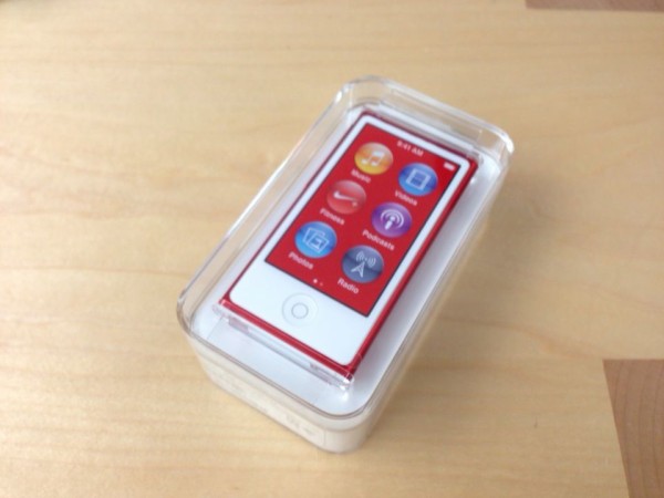 10 11 アップルストア名古屋栄 新しいipod Touch 第5世代 とipod Nano 第7世代 を再入荷 Ipod Nano Product Redモデルも入荷 Iphone5も在庫あり Am11 30頃 Apple Brothers Loves Mac