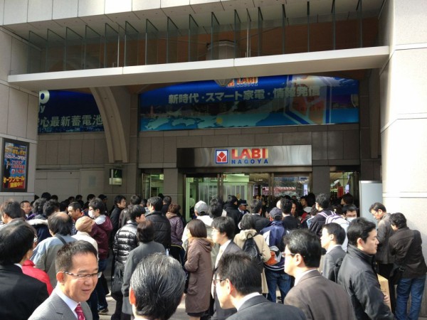 11/26】11/25（金）、ついにヤマダ電機LABI名古屋オープン。初日7000人