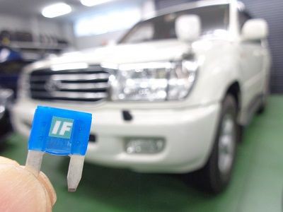 ランクル１００ アイスヒューズへ交換 ｃ ｈｒスピーカー取付 Aqua日記