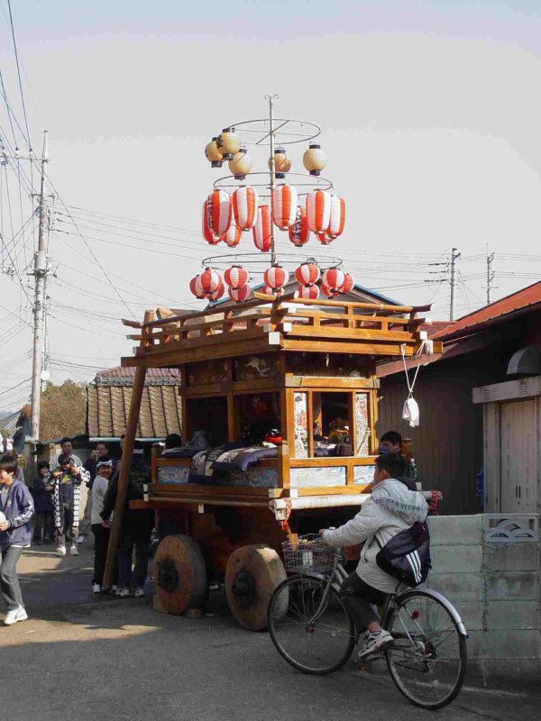 28台目の「佐原型山車」をさがしています。 : ☆