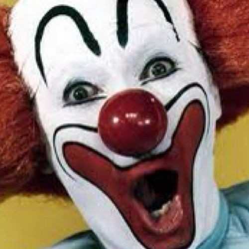 怖 い話 うるさいピエロ人形 沖縄bu サイト