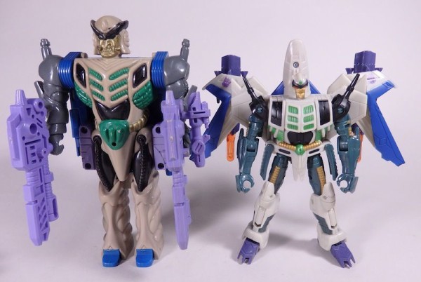 Amazon.com: Transformers United UN-26 Thunderwing : Toys & Games