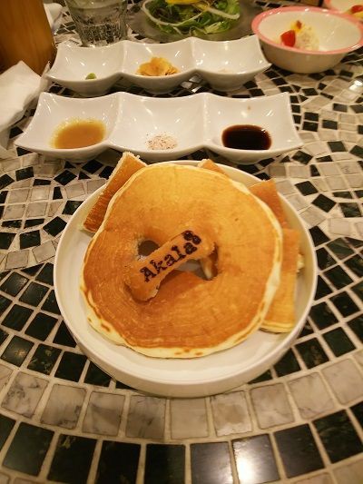 ドッグカフェakala の犬用パンケーキが大きかった こまりーーーーーんこ