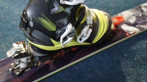 ニュー テレマークビンディング : 恍惚の人の山・川・海