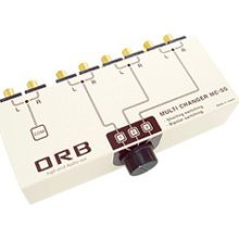 テーブルタップでスピーカーセレクター作りました Jazzとfusionを聞いてます