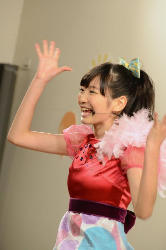吉川日菜子 画像 女性タレントの画像置き場
