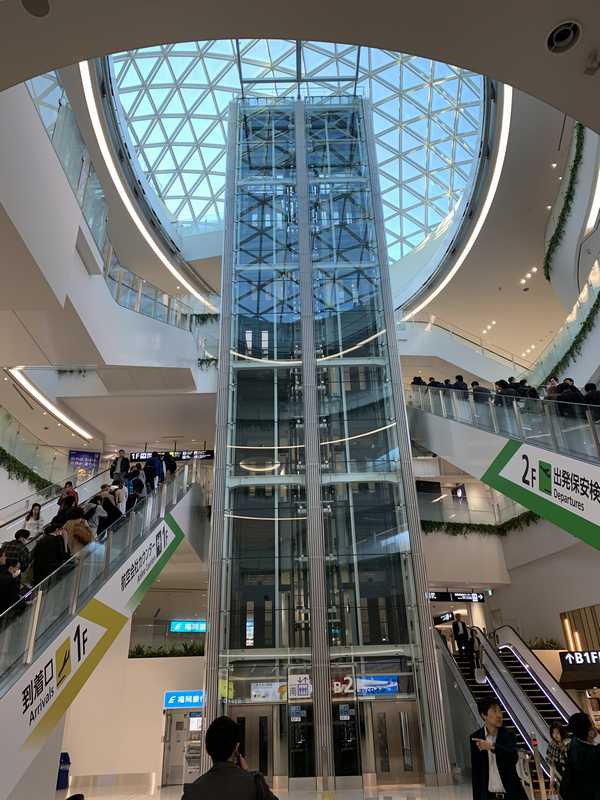だんだん変貌を遂げていく福岡空港 海幸 空港店 気軽に入れる居酒屋で小松に戻る前に軽く一杯 あさぴーのおいしい独り言 だんだん変貌を遂げていく福岡空港 海幸 空港店 気軽に入れる居酒屋で小松に戻る前に軽く一杯 あさぴーのおいしい独り言