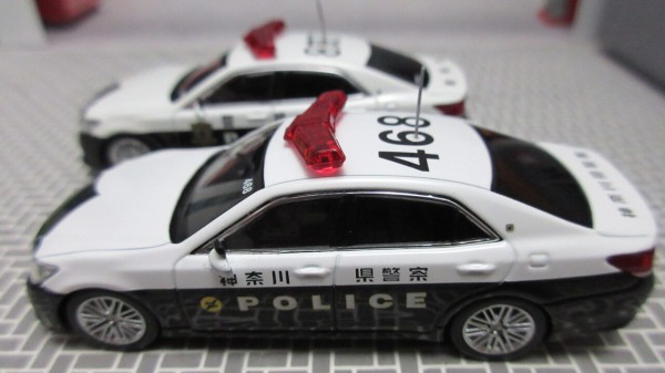 【レイズ】1/64スケール・トヨタ　210系クラウン　警視庁　パトロールカー クラウンアスリートのパトカーが1/64スケールミニカーになって 登場