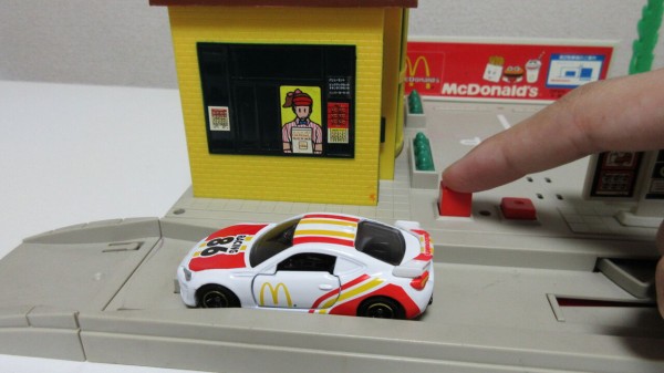 モータートミカ】マクドナルド : 自分の好きな音を勝手に出す
