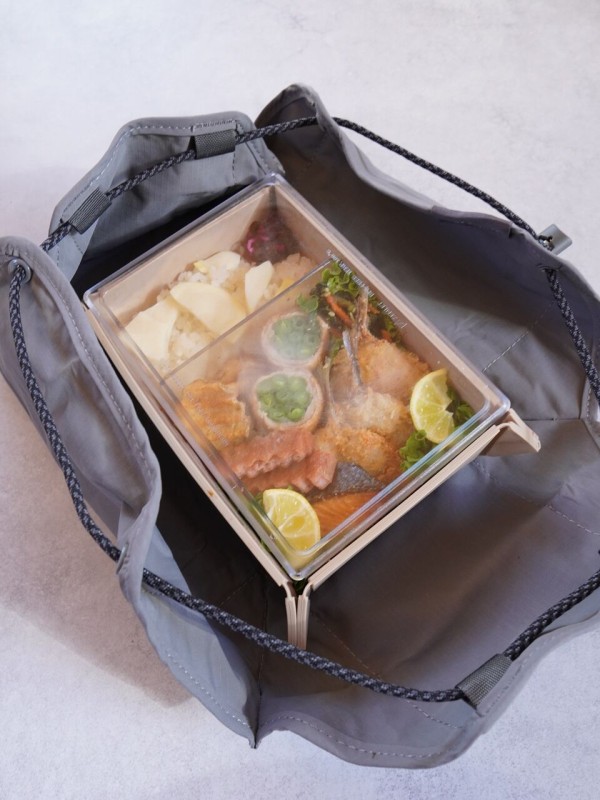 忙しい朝にゆとり＆つくおきにも便利なお弁当箱「Foldibox 2