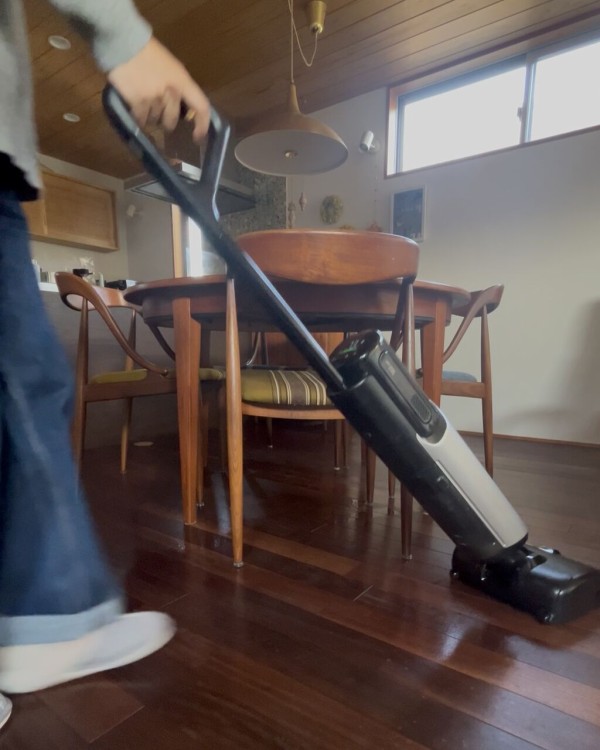 電源ONでラクラク掃除！温水＆光で汚れ見える自動洗浄付きMOVA X4 Pro