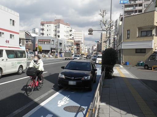 道路交通法の欠陥 車両である自転車は車道走行が原則 ２ 原則の設定経緯と妥当性 サイクルプラス あしたのプラットホーム