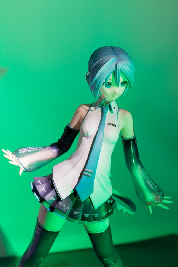 Vocaloid 3 Freeing 初音ミクv3 1 4 スケールフィギュア しっかりと初音してますレビュー フィギュア情報