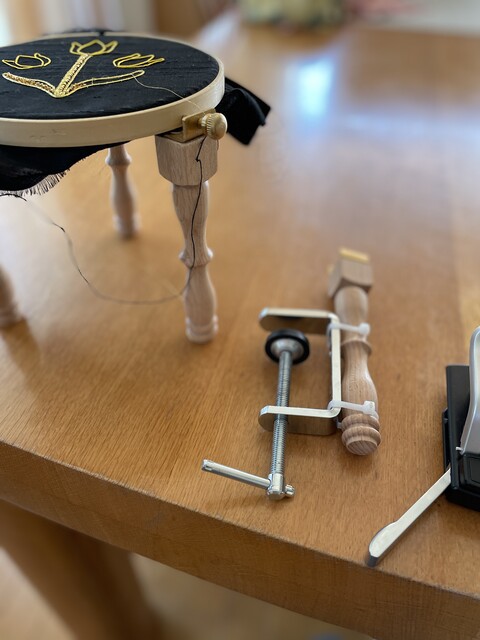 手芸道具 刺繍スタンドの脚を切った あすか倶楽部 多手芸生活と道具作り