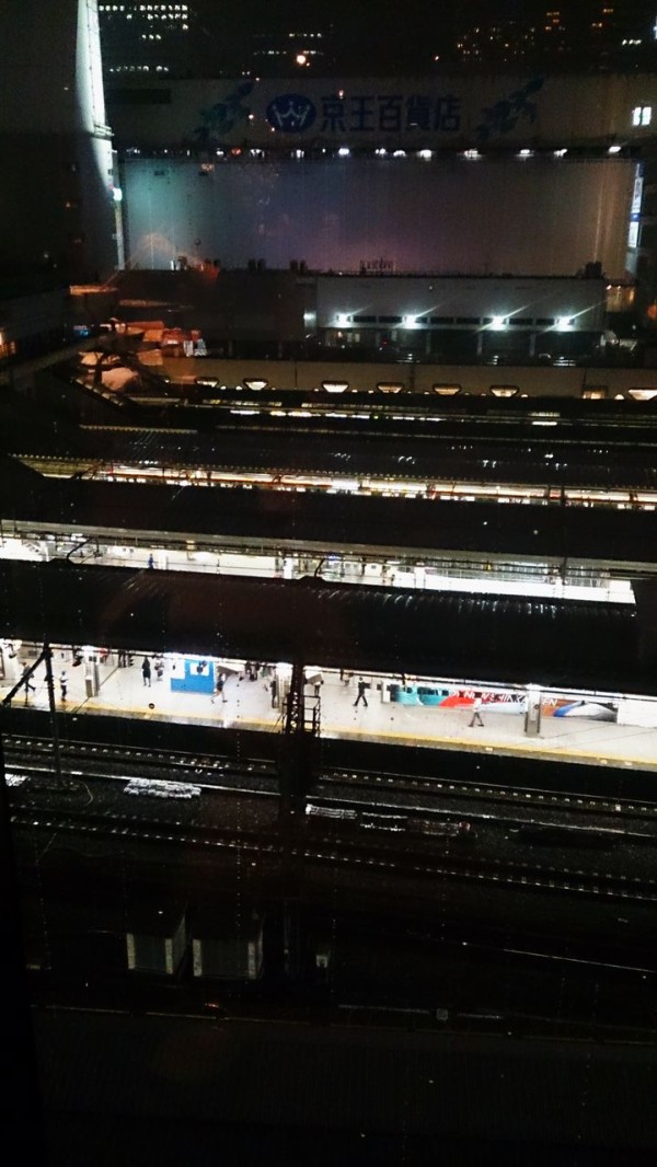 店内に流れる川も綺麗な雰囲気の良い割烹居酒屋 新宿東口 個室居酒屋 くずし割烹 隠れ房御庭 東京都新宿区新宿3丁目37 12 新宿nowaビル7f Airの食べログ日記 岐阜 尾張 名古屋を中心に