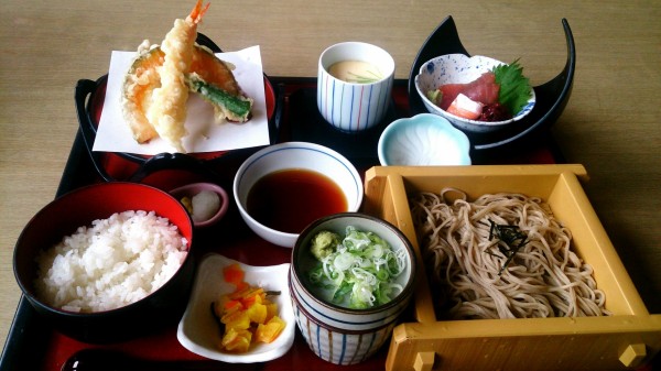 羽島駅やザ ガーデンモール羽島にも近い和食処で蕎麦 天ぷら お刺身のランチ サガミ羽島店 岐阜県羽島市福寿町浅平1 14 46 Airの食べログ日記 岐阜 尾張 名古屋を中心に