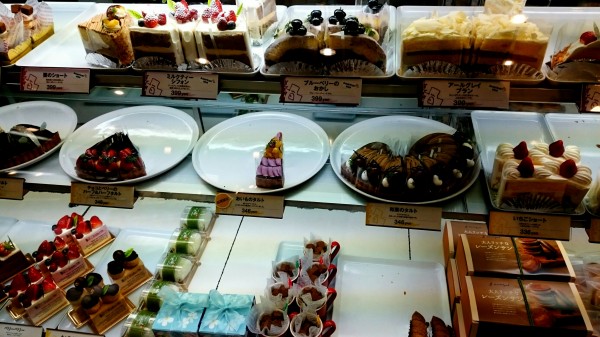 コストパフォーマンスが最高の洋菓子店は値段やボリュームだけでなく味にも満足出来ます しゃん亭 パティスリー シャンテイ Patisserie Syantei 岐阜県岐阜市茜部菱野4 109 3 Airの食べログ日記 岐阜 尾張 名古屋を中心に