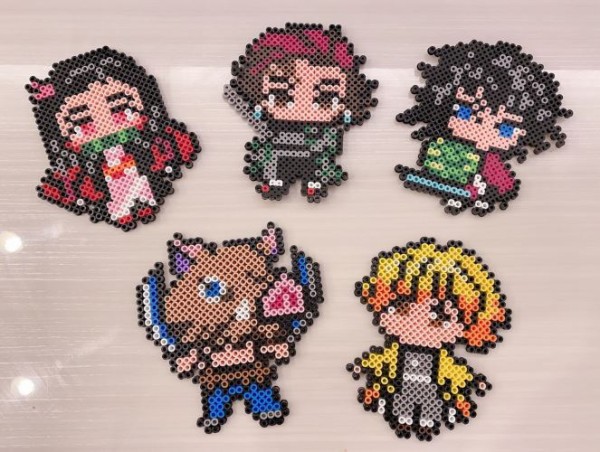 ドット絵 辻希美さん 子どもたちと鬼滅の刃のキャラをアイロンビーズで作成 めっちゃ可愛いゃーん 鬼女 ぐぬぬっ えあ速