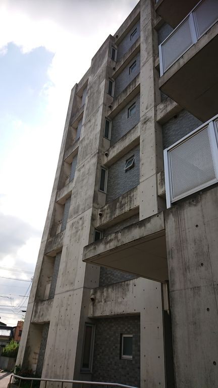 打ちっぱなしrcは汚れる ぺんたの地方不動産投資日記