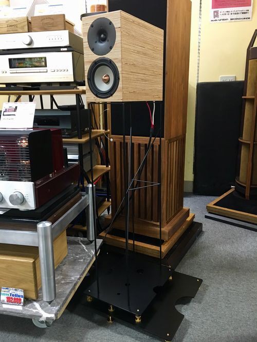 PENAUDIO】 ロングセラー小型ハイエンド・スピーカー《CHARISMA PENAUDIO】 ロングセラー小型ハイエンド・スピーカー《CHARISMA
