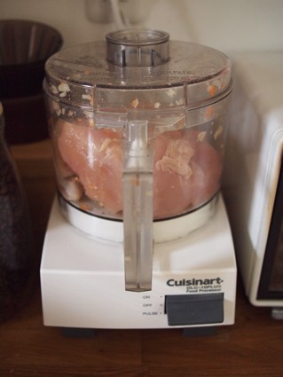 パン粉もミンチもフードプロセッサーにおまかせ。 : Aula Powered by